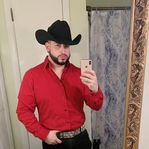 Meet your Posher, Gerardo
